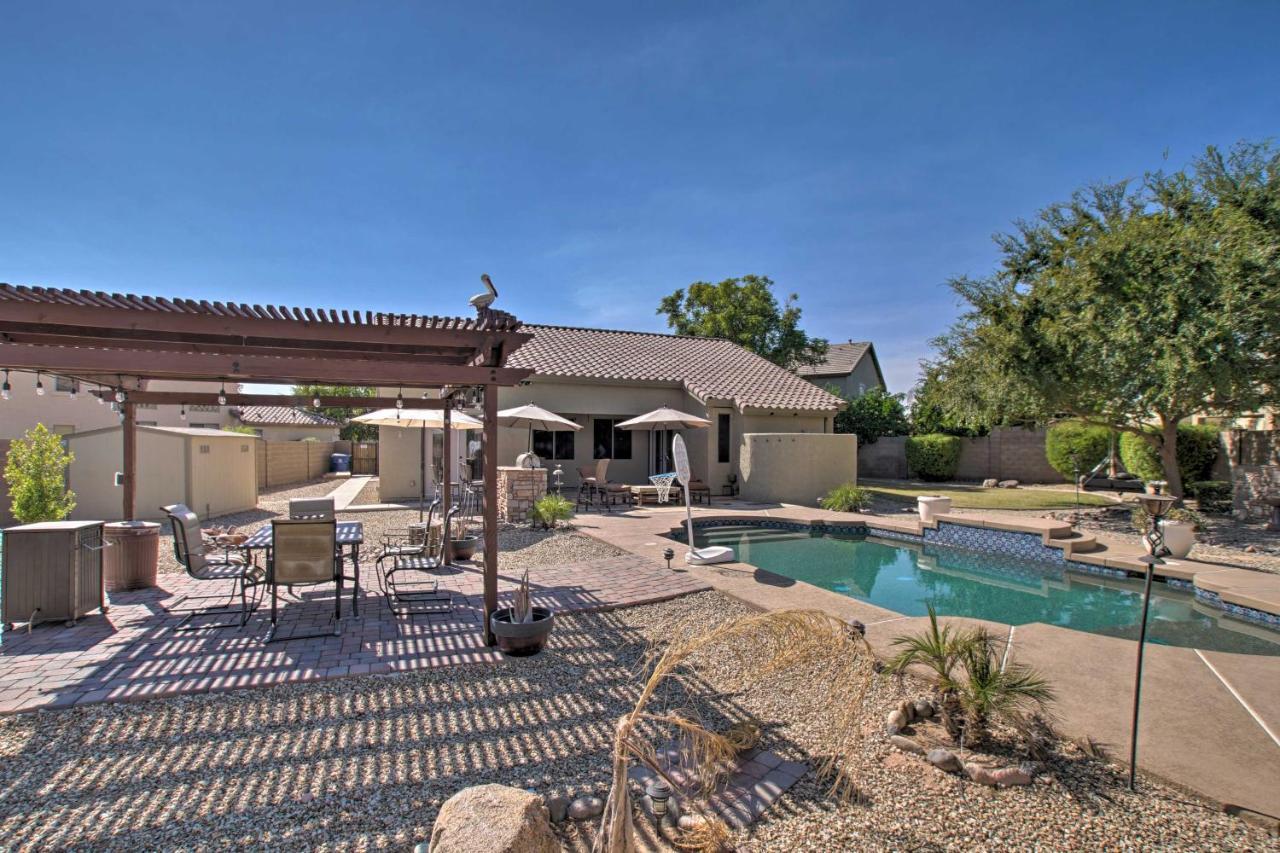 Surprise Oasis Perfect For Spring Training Fans! Villa Exterior photo